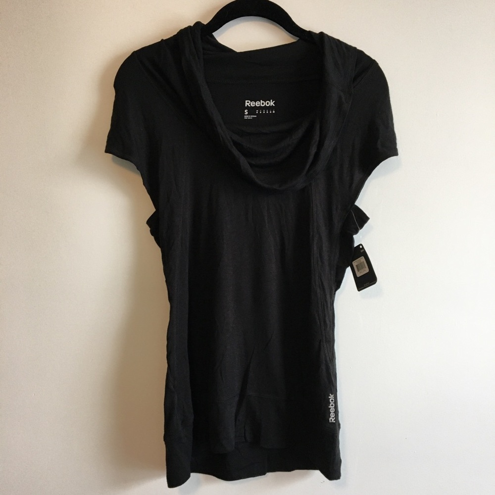 NWT Reebok top black size small